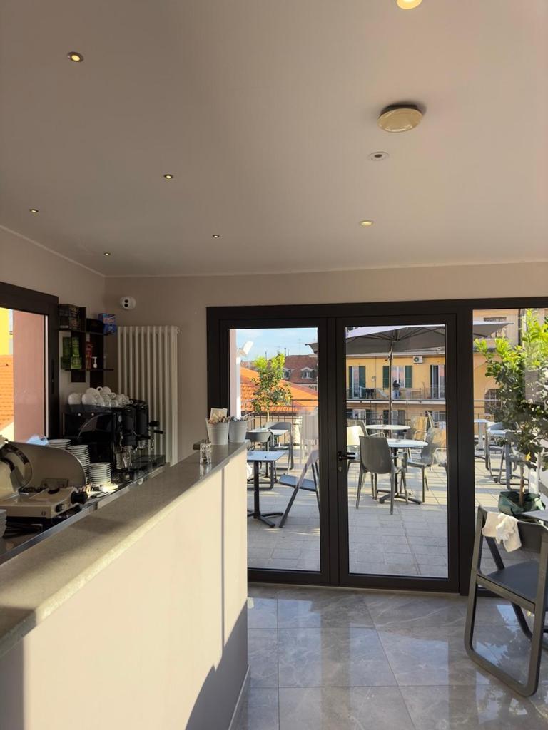 Prima Fila Premium Guest House Sanremo Exterior photo